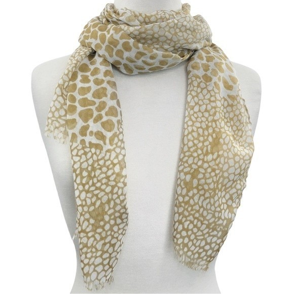 Tan Giraffe Print Lightweight Scarf - Picture 2 of 6